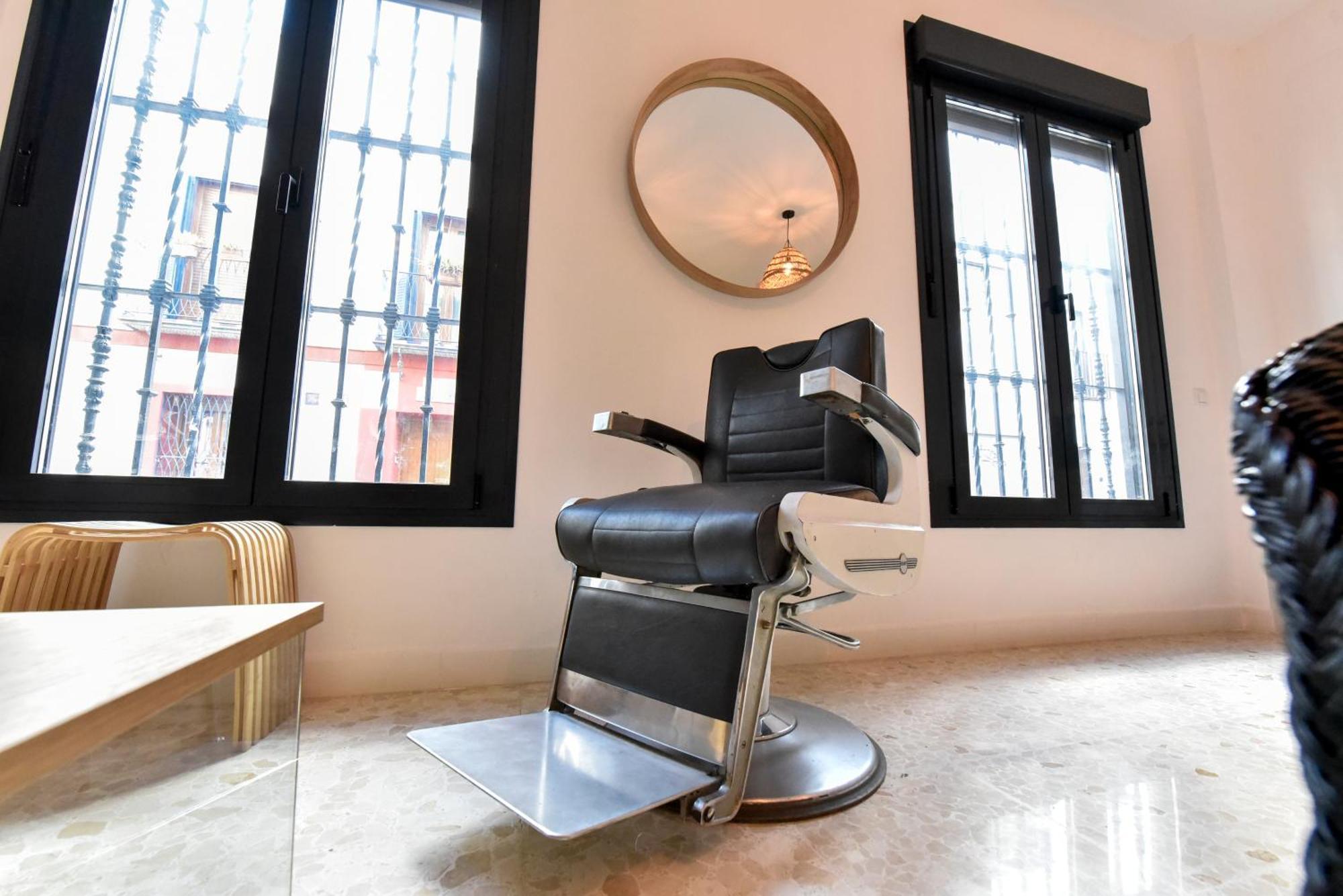 Premium Exclusive Property - The Barber's House *